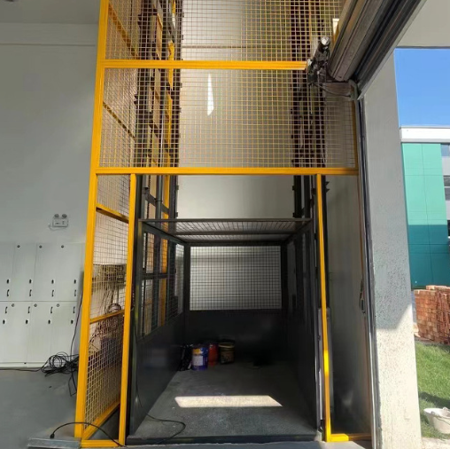 武威导轨式升降机助力物流园破解运输难题